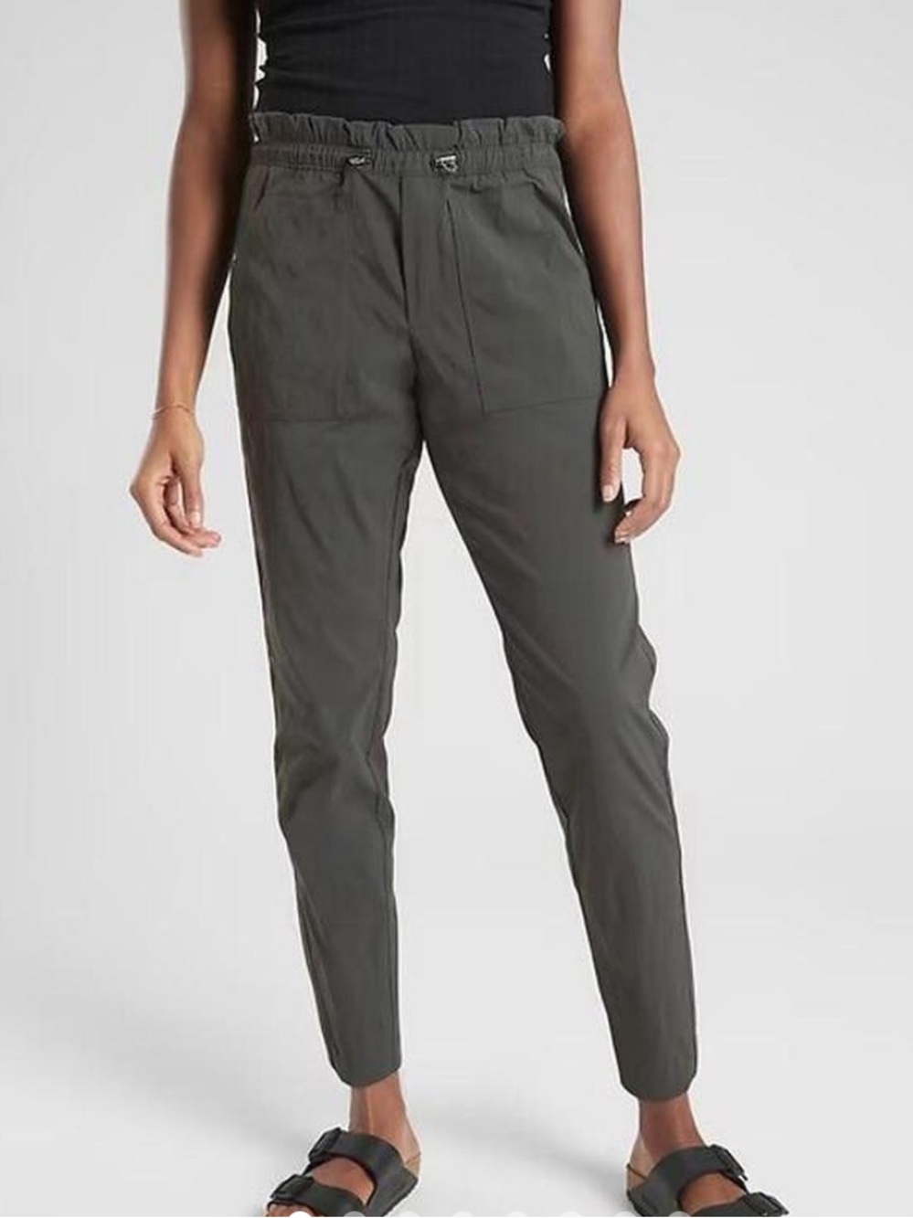 Athleta Trekkie Paper Bag Gray Size 2